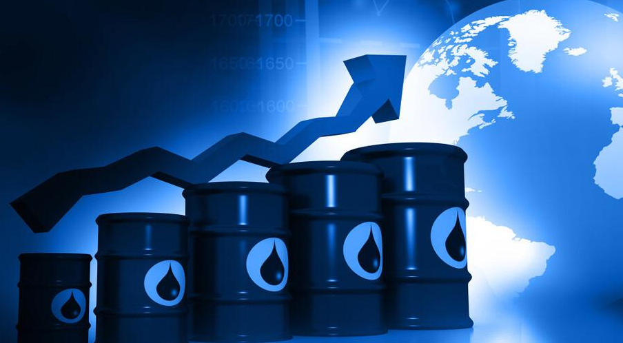 IEA Expects Oil Surplus to Ease This Year